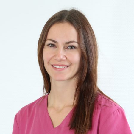 Romina Raisch, Zahnarztpraxis Stuttgart im Zahnmedizinischen Fortbildungszentrum (ZFZ)