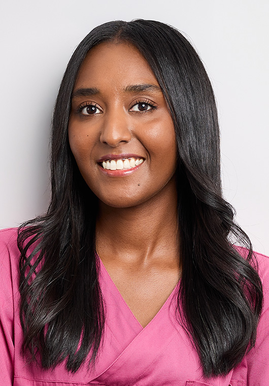 11Shifa_Zubeida_Ihrer Zahnarztpraxis Stuttgart