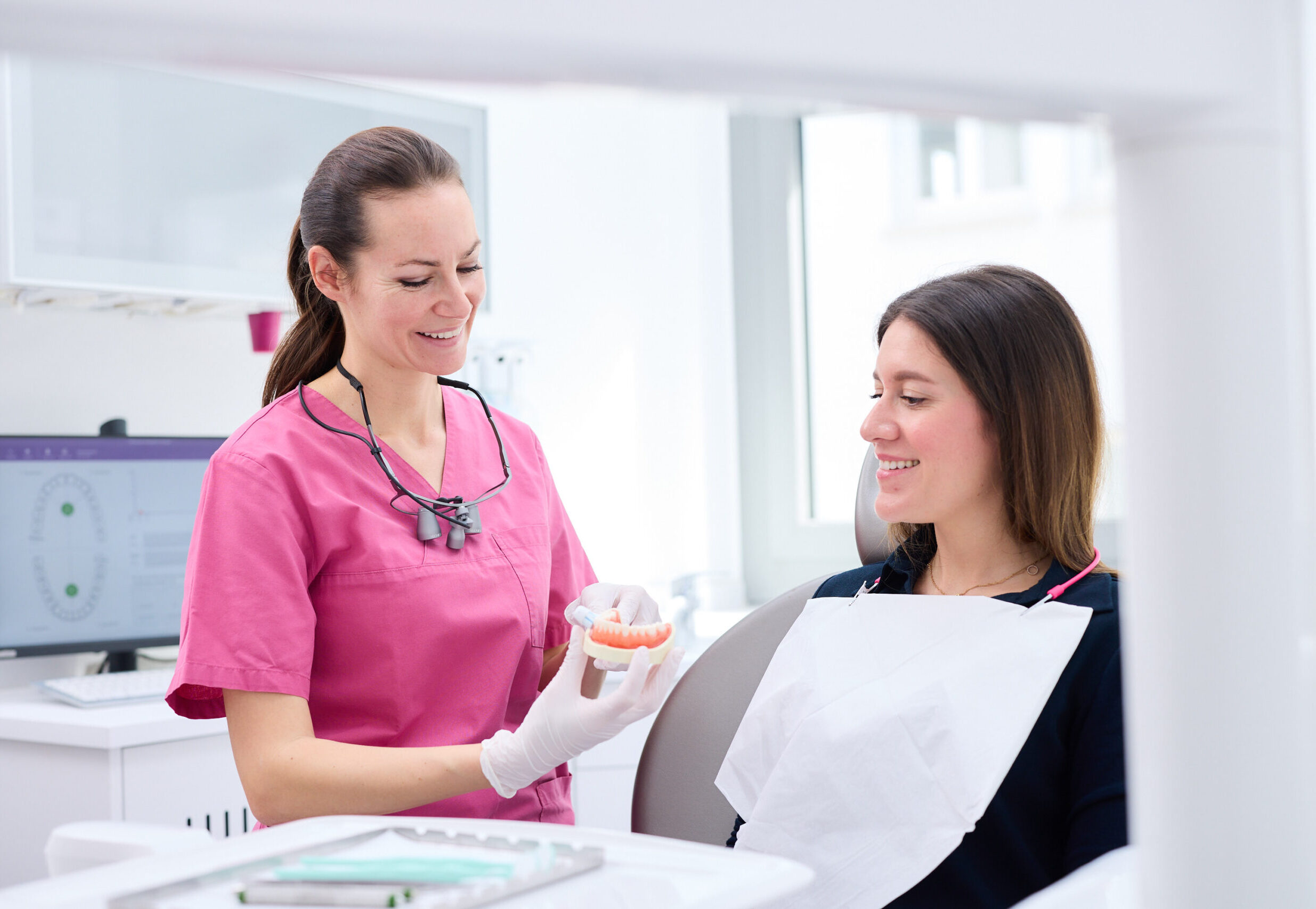 Zahnarztpraxis Stuttgart Mitte Dr. Schubothe-zacher - Olgastr. 19 Ihre Zahnarztpraxis Stuttgart im ZFZ